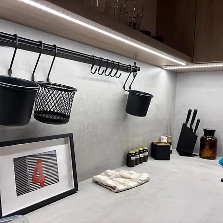 Letna Apartment *